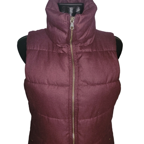 Old Navy Burgundy Puffer Vest M - Picture 1 of 6